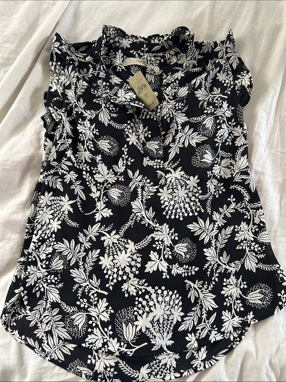 LOFT Black and White Floral Ruffle Sleeve Blouse
